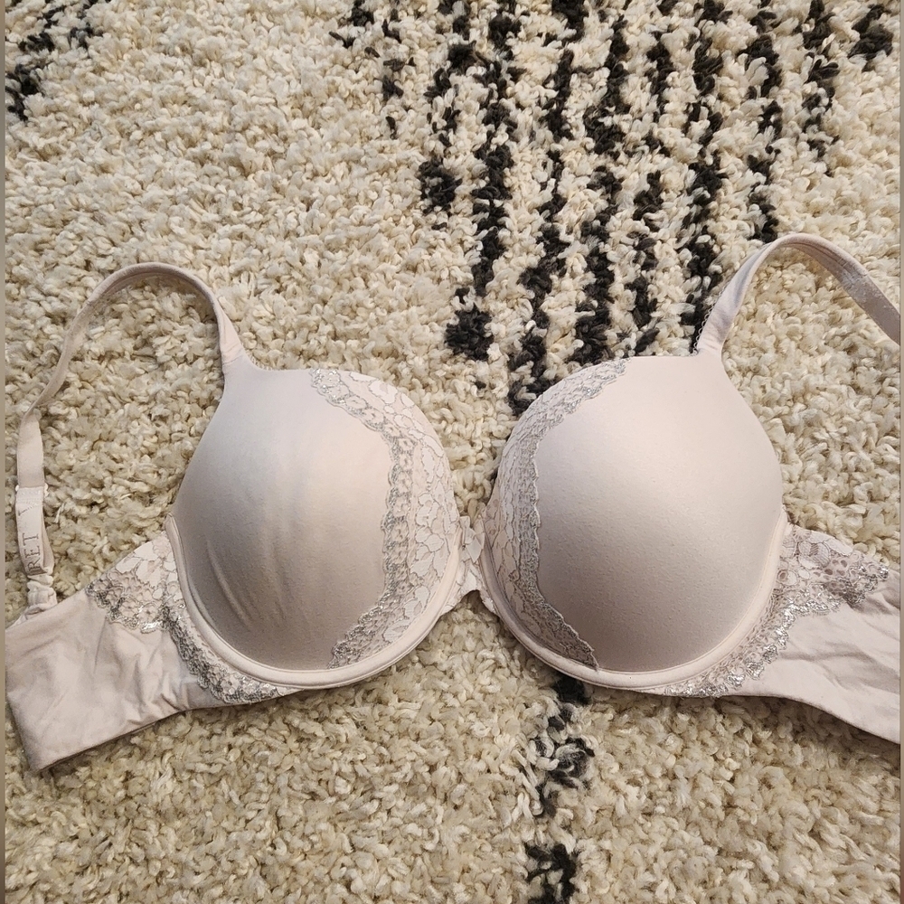 Victoria's Secret Body By Victoria Perfect Shape Bra - Picture 4 of 5